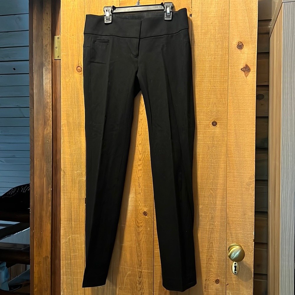 Ann‎ Taylor loft, Marissa straight